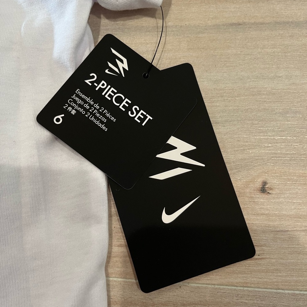 Nike Kids White Tee and Gray Shorts Set with Blue and Black Graphics Size 6 - Picture 6 of 12